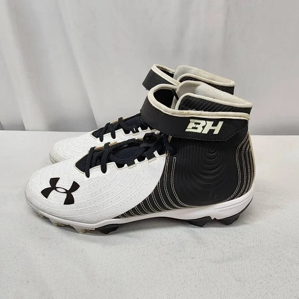 Under Armour Men's 11.5 Harper 4 Mid Rm Baseball Shoe white and black Cleats